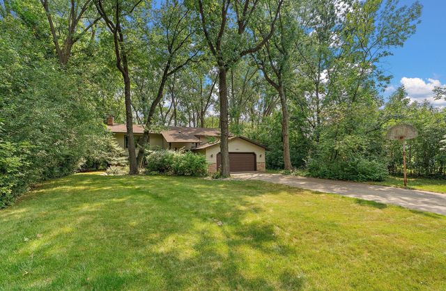 2101 Sheridan Hills Road, Minnetonka, MN 55391
