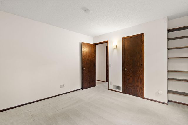 2101 Sheridan Hills Road, Minnetonka, MN 55391