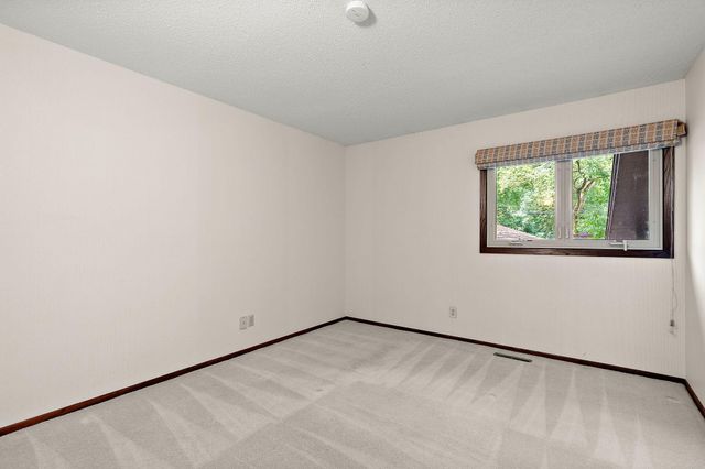 2101 Sheridan Hills Road, Minnetonka, MN 55391