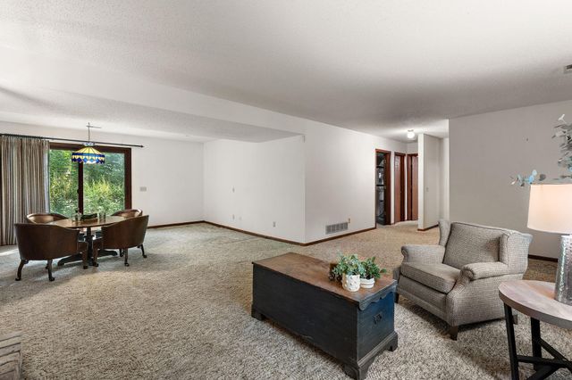 2101 Sheridan Hills Road, Minnetonka, MN 55391