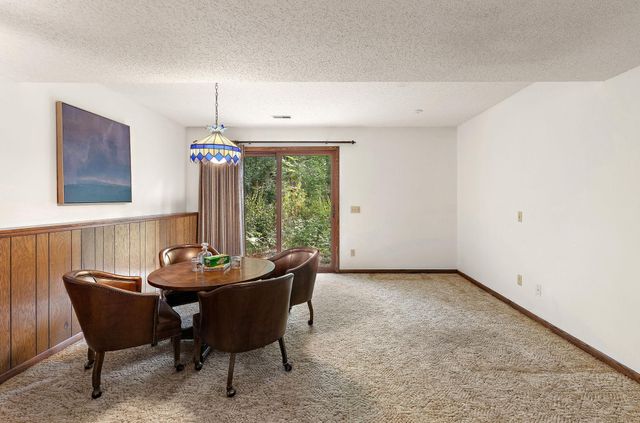 2101 Sheridan Hills Road, Minnetonka, MN 55391