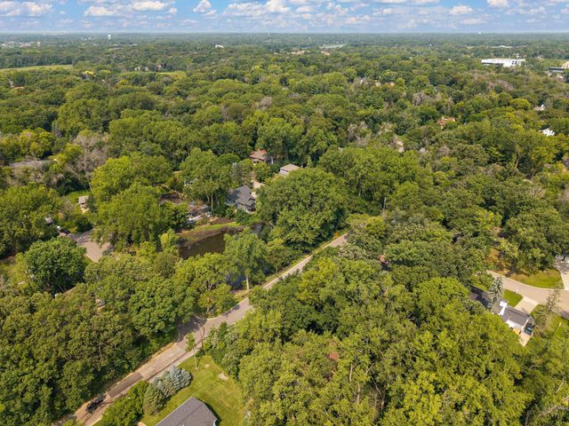 2101 Sheridan Hills Road, Minnetonka, MN 55391