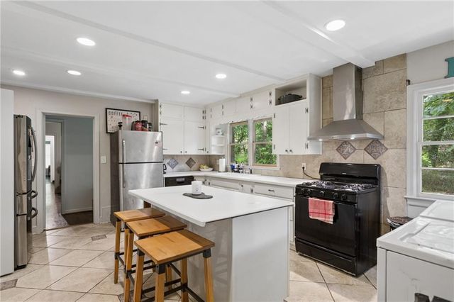 1191 W Wesley Road NW, Atlanta, GA 30327