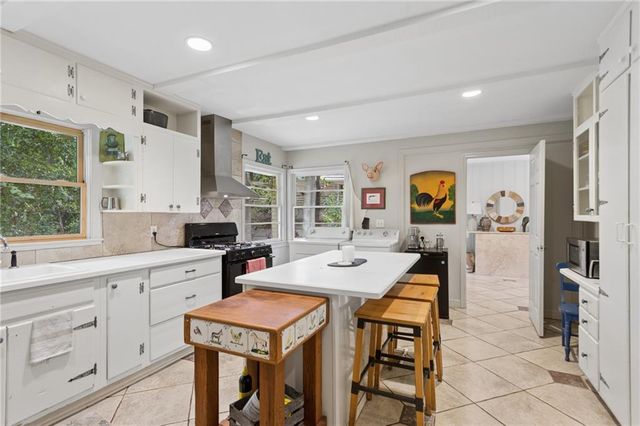 1191 W Wesley Road NW, Atlanta, GA 30327
