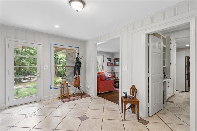 1191 W Wesley Road NW, Atlanta, GA 30327