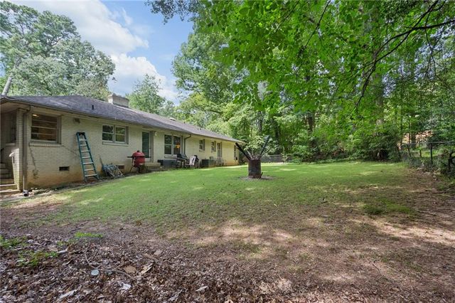 1191 W Wesley Road NW, Atlanta, GA 30327