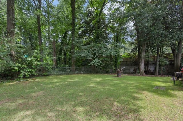 1191 W Wesley Road NW, Atlanta, GA 30327
