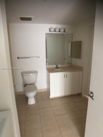 1750 N Bayshore Drive 5105, Miami, FL 33132