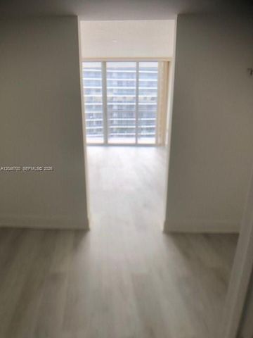 1750 N Bayshore Drive 5105, Miami, FL 33132