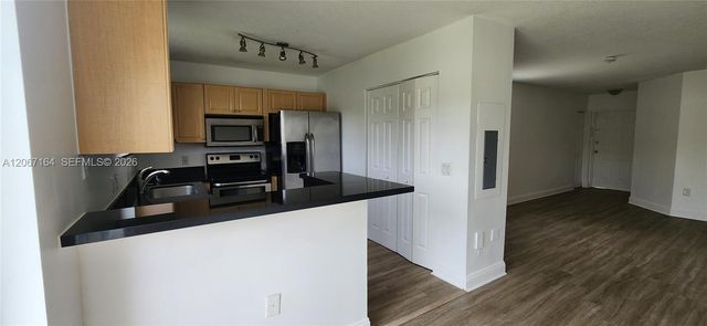 3478 Briar Bay Boulevard 106, West Palm Beach, FL 33411