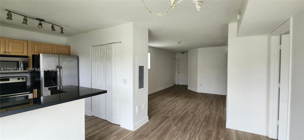 3478 Briar Bay Boulevard 106, West Palm Beach, FL 33411