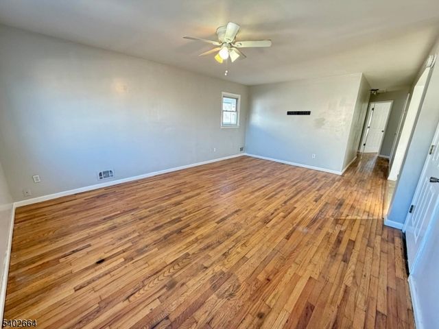 188 Fabyan Pl, Newark City, NJ 07112