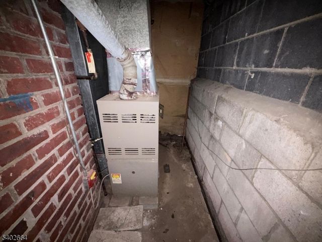 188 Fabyan Pl, Newark City, NJ 07112