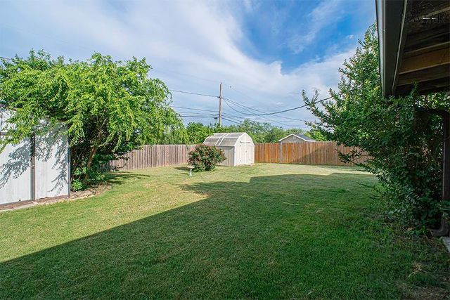 2905 S BANDERA DRIVE, Wichita Falls, TX 76302
