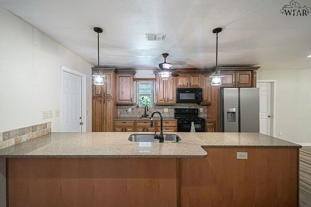 2905 S BANDERA DRIVE, Wichita Falls, TX 76302