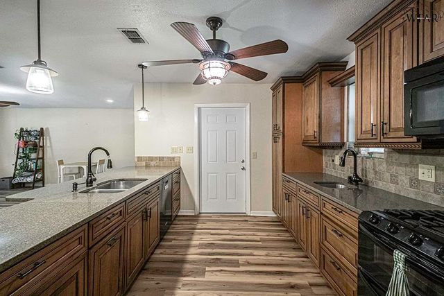 2905 S BANDERA DRIVE, Wichita Falls, TX 76302