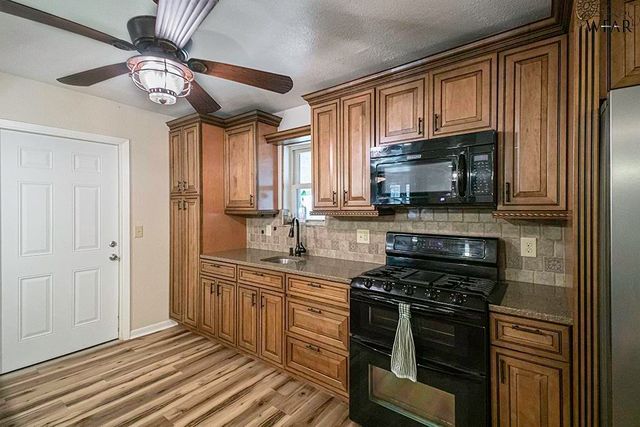 2905 S BANDERA DRIVE, Wichita Falls, TX 76302
