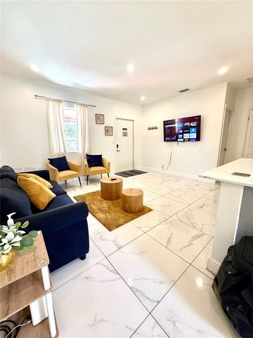 133 SW 22nd Ter, Fort Lauderdale, FL 33312