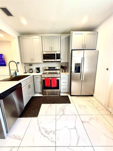 133 SW 22nd Ter, Fort Lauderdale, FL 33312