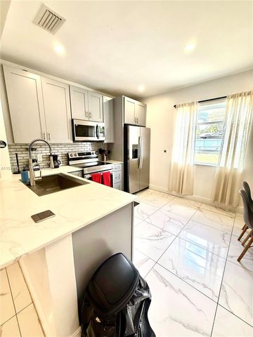 133 SW 22nd Ter, Fort Lauderdale, FL 33312