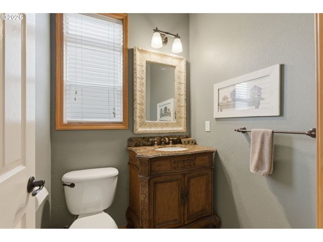 38791 SAWYER St, Sandy, OR 97055