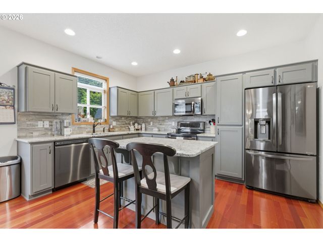 38791 SAWYER St, Sandy, OR 97055