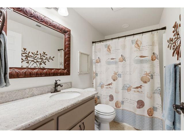 38791 SAWYER St, Sandy, OR 97055
