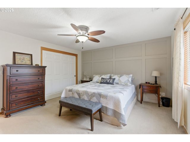 38791 SAWYER St, Sandy, OR 97055