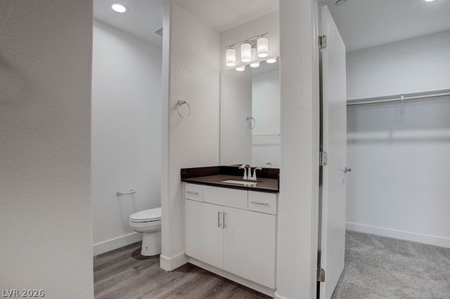 70 Harrison Rose Court, Las Vegas, NV 89110