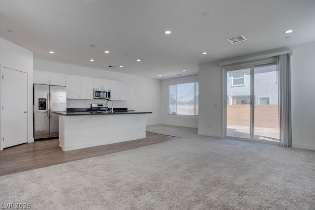 70 Harrison Rose Court, Las Vegas, NV 89110