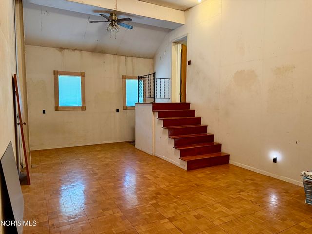 605 Custer Drive, Toledo, OH 43612