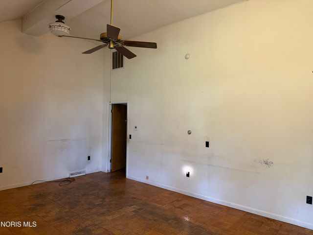 605 Custer Drive, Toledo, OH 43612