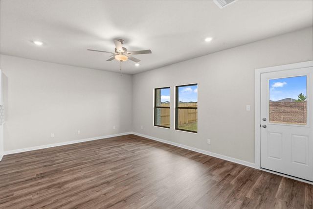 19051 Cetara Villa Drive, Hockley, TX 77447
