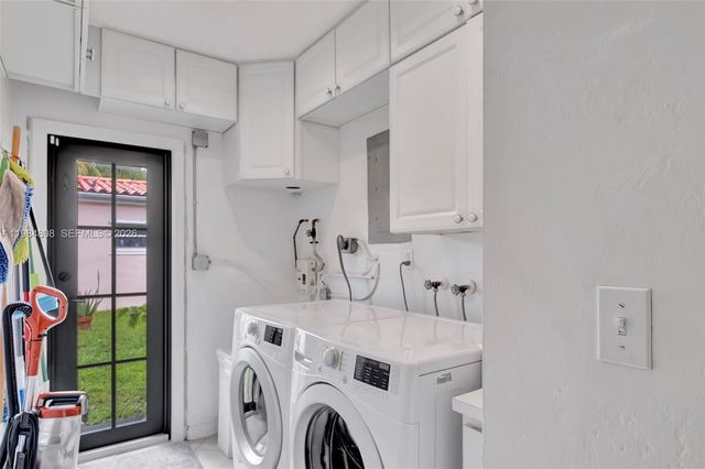 1224 NE 182nd St 1224, North Miami Beach, FL 33162