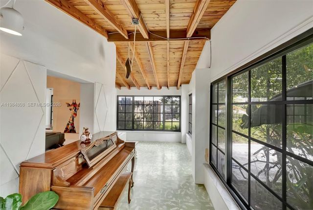 1224 NE 182nd St 1224, North Miami Beach, FL 33162