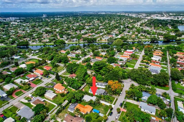 1224 NE 182nd St 1224, North Miami Beach, FL 33162