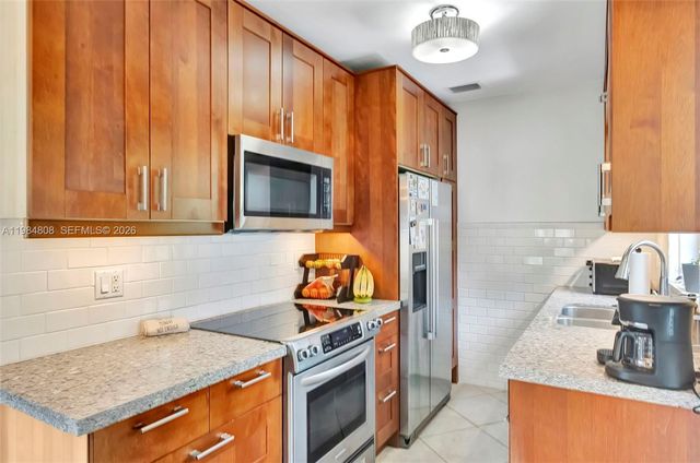 1224 NE 182nd St 1224, North Miami Beach, FL 33162