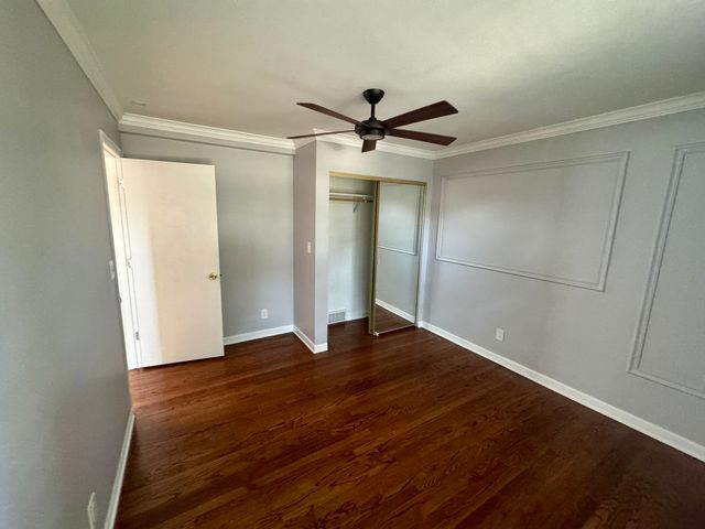 10324 Canterbury Street 1, Westchester, IL 60154