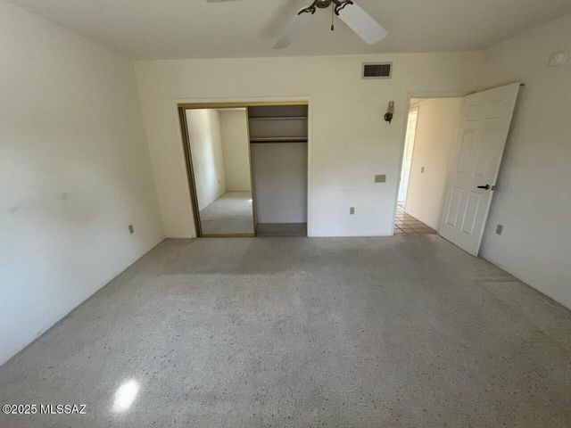 1820 W Camino Urbano, Green Valley, AZ 85622