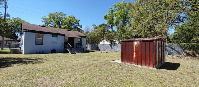 7905 PAUL JONES Drive, Jacksonville, FL 32208