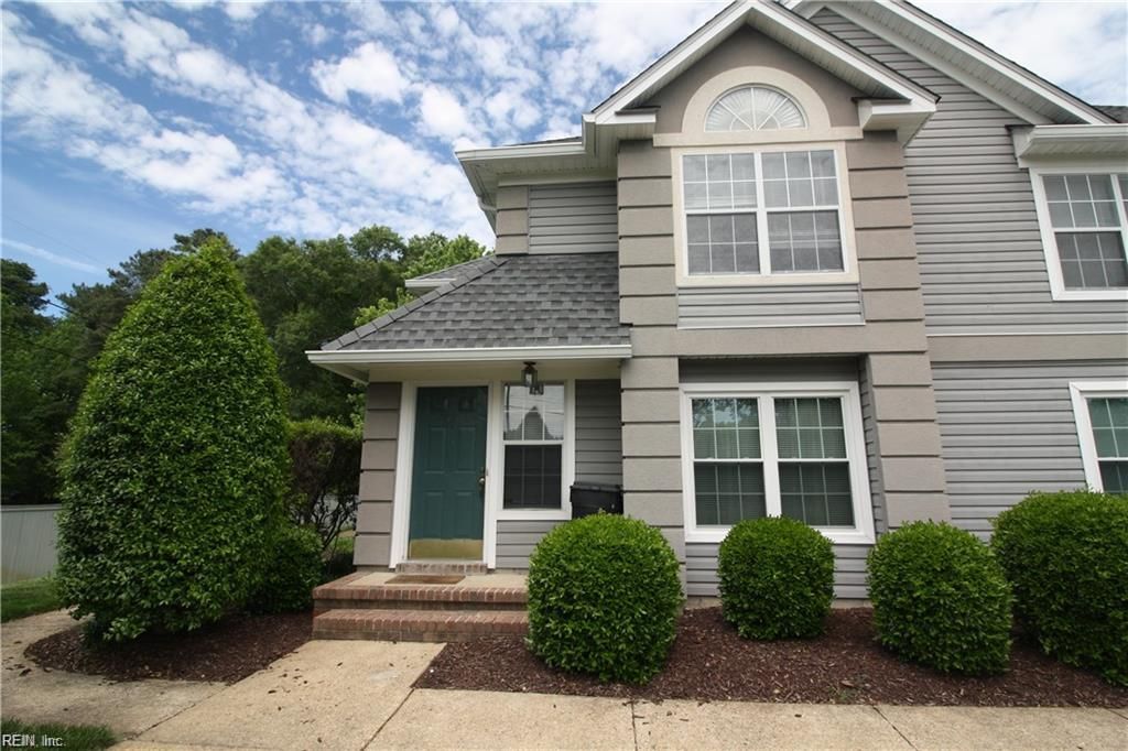 516 Rue Marseille, Chesapeake, VA 23320