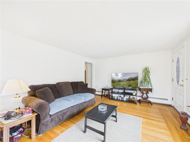 119 Gilbert Street, Warwick, RI 02886