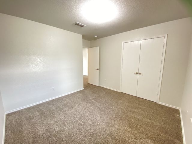 8016 Meadow View Trail, Fort Worth, TX 76120