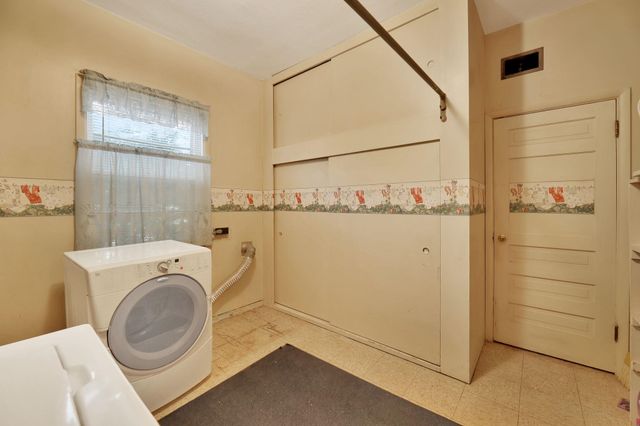 3528 E Funston St, Wichita, KS 67218