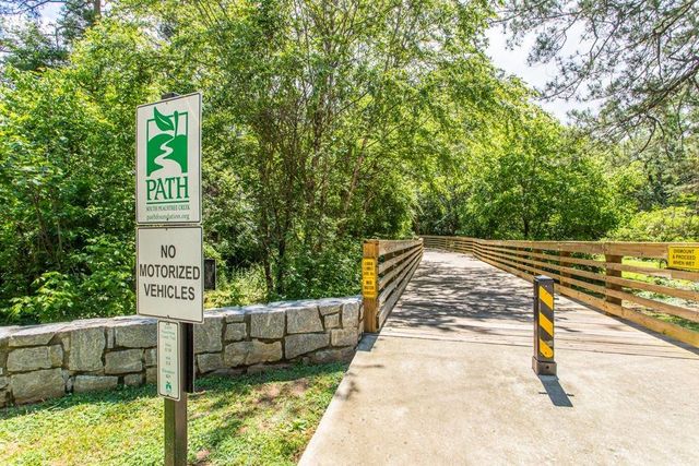 2457 Shadydale Lane, Decatur, GA 30033