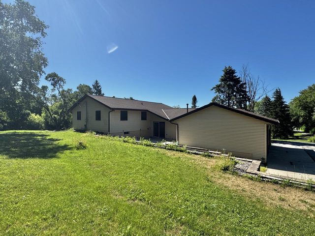 N56W25790 Richmond ROAD, Lisbon, WI 53089