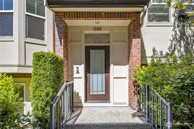 1382 Chelssea Walk NE, Issaquah, WA 98029