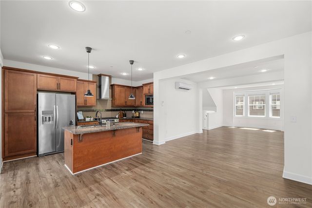 1382 Chelssea Walk NE, Issaquah, WA 98029
