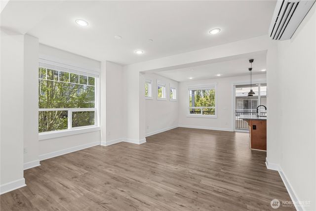 1382 Chelssea Walk NE, Issaquah, WA 98029
