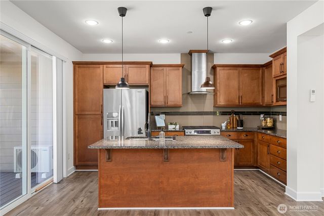 1382 Chelssea Walk NE, Issaquah, WA 98029